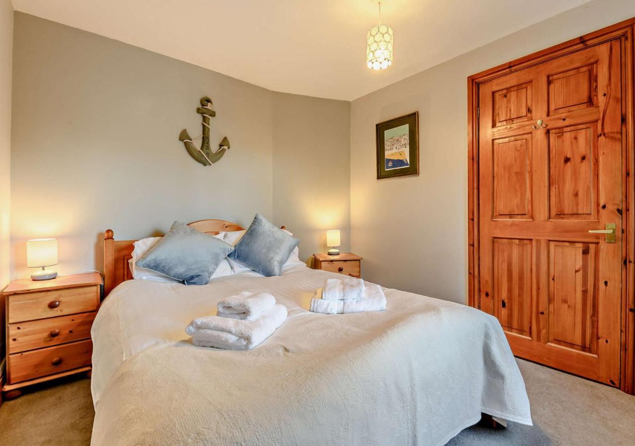 Salty Dog Cottage Whitby Ngoại thất bức ảnh